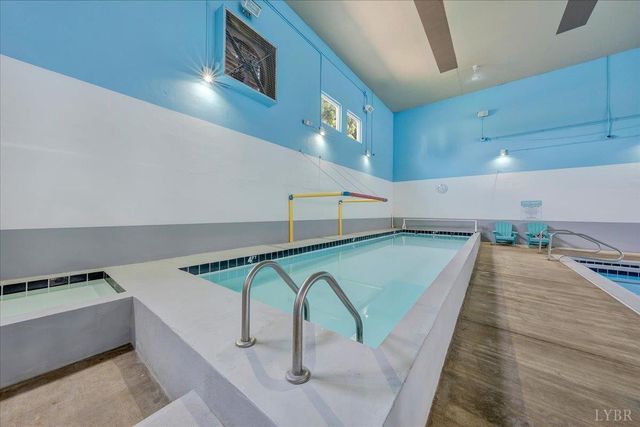 1273 Graves Harbor Trl Apt 3203, Huddleston, VA 24104