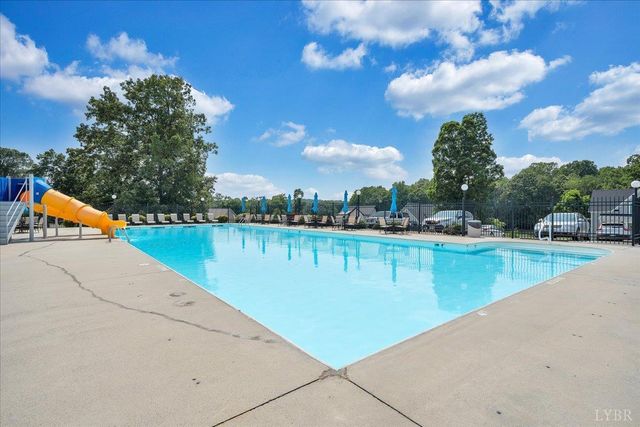 1273 Graves Harbor Trl Apt 3203, Huddleston, VA 24104