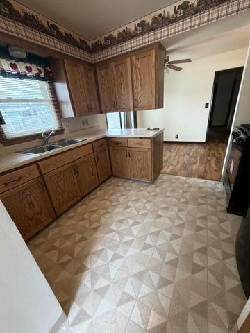 2727 Rosalind AVENUE, Racine, WI 53403