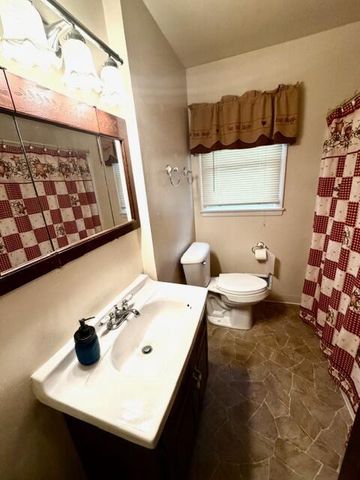 2727 Rosalind AVENUE, Racine, WI 53403