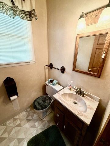 2727 Rosalind AVENUE, Racine, WI 53403