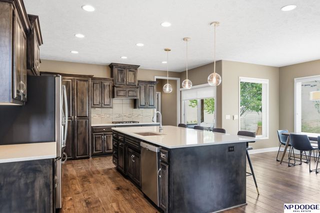 10103 S 125 Street, Papillion, NE 68046