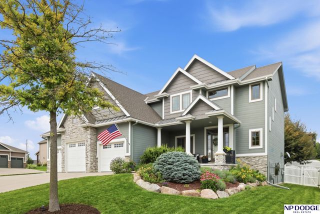 10103 S 125 Street, Papillion, NE 68046