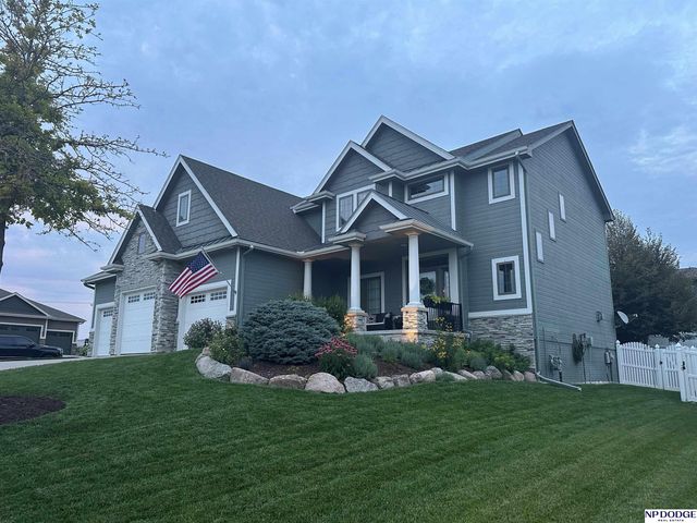 10103 S 125 Street, Papillion, NE 68046