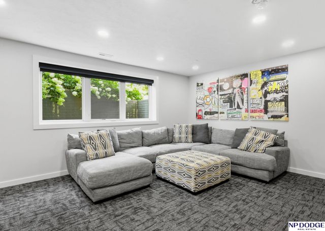 10103 S 125 Street, Papillion, NE 68046