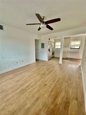 1440 SW 42nd St 4, Miami, FL 33134