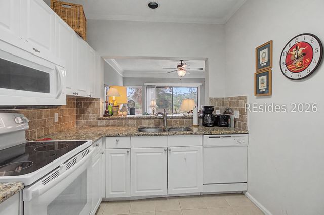 5 Gum Tree Rd Apt L11, Hilton Head Island, SC 29926