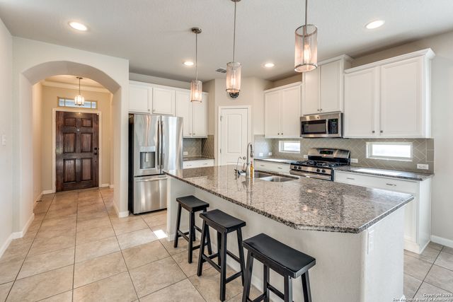 21911 Caprock Canyon, San Antonio, TX 78258