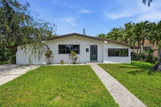 21341 NE 25th Court, Miami, FL 33180