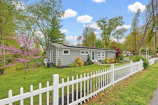 67 Handy St, Attleboro, MA 02703