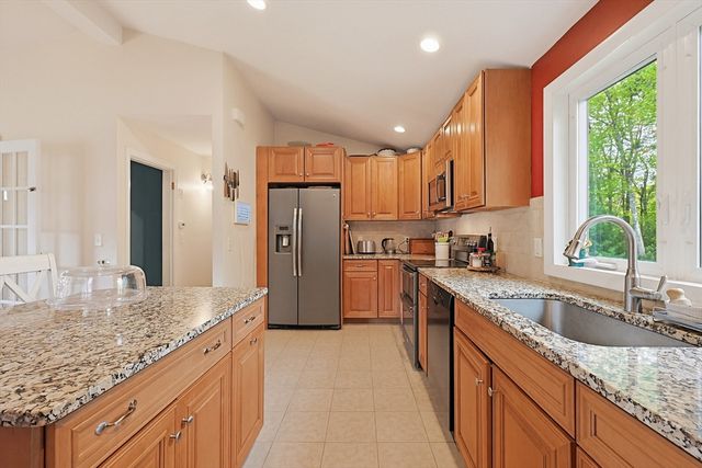 67 Handy St, Attleboro, MA 02703