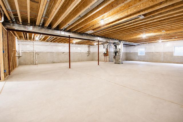 13063 Spirea Avenue, St. John, IN 46373