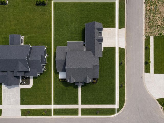 13063 Spirea Avenue, St. John, IN 46373
