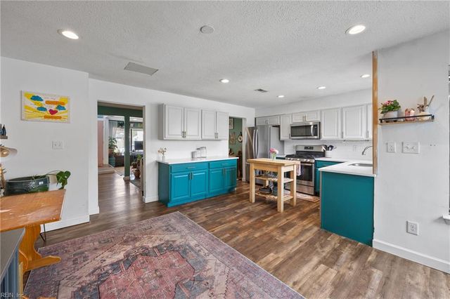 774 Quesnel DR, Virginia Beach, VA 23454