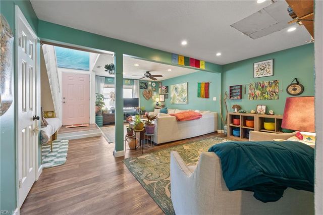 774 Quesnel DR, Virginia Beach, VA 23454