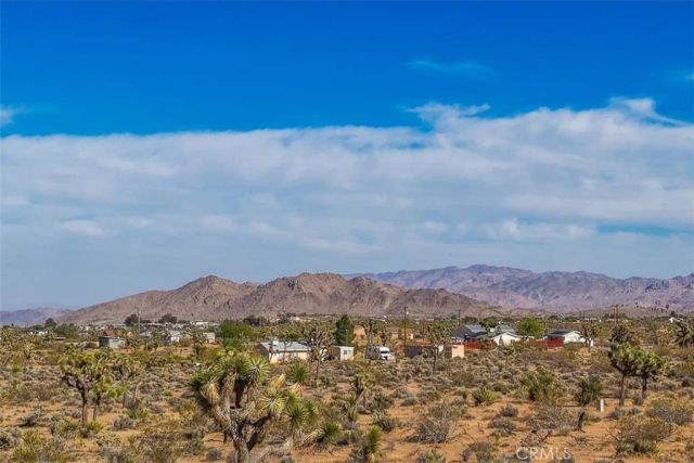 3161 Warren Vista, Yucca Valley, CA 92284