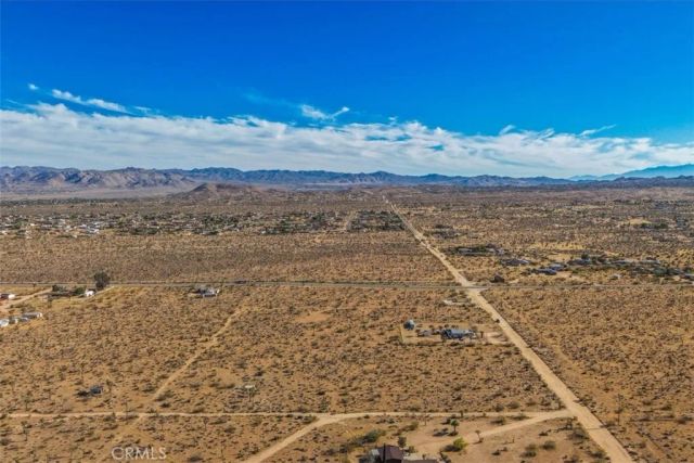 3161 Warren Vista, Yucca Valley, CA 92284