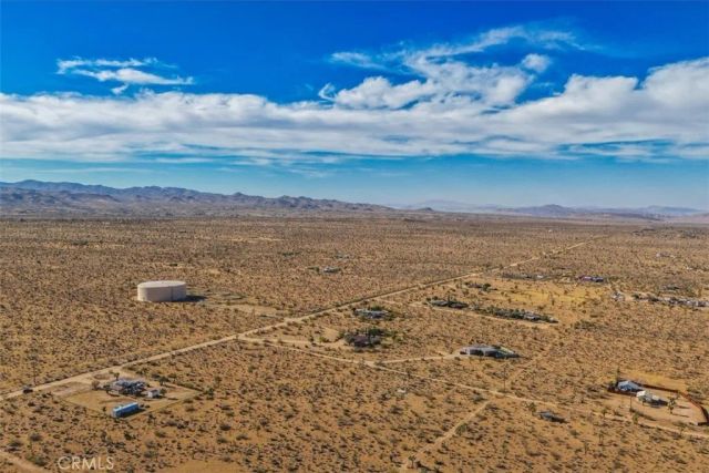 3161 Warren Vista, Yucca Valley, CA 92284