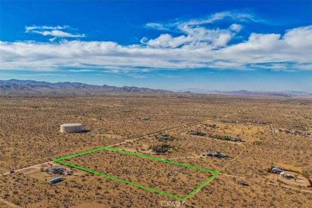 3161 Warren Vista, Yucca Valley, CA 92284