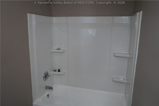 198 Nighbert Avenue, Logan, WV 25601