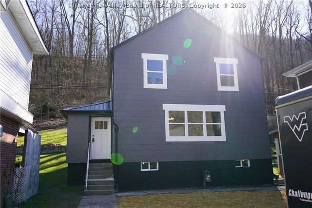 198 Nighbert Avenue, Logan, WV 25601