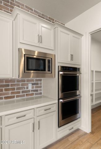 2083 S Emerson Street, Chandler, AZ 85286