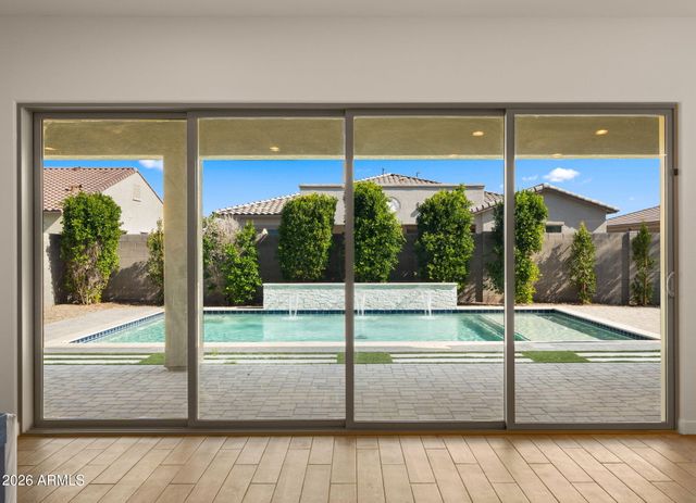 2083 S Emerson Street, Chandler, AZ 85286