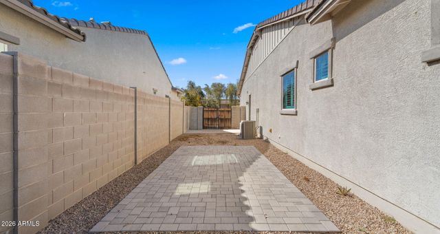 2083 S Emerson Street, Chandler, AZ 85286