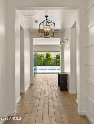 2083 S Emerson Street, Chandler, AZ 85286