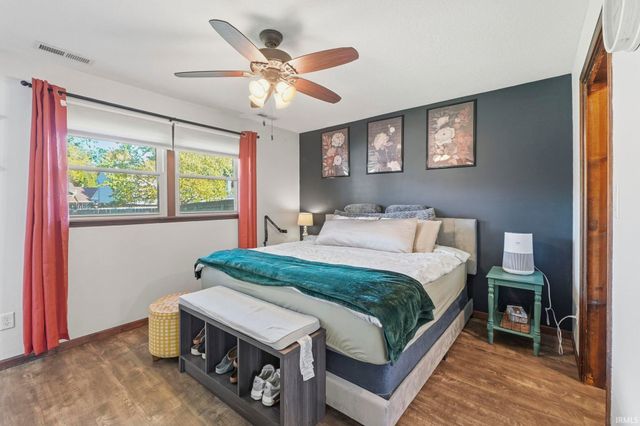 6911 Wolfsboro Lane, Fort Wayne, IN 46835
