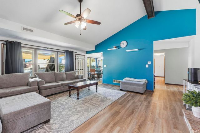 6911 Wolfsboro Lane, Fort Wayne, IN 46835