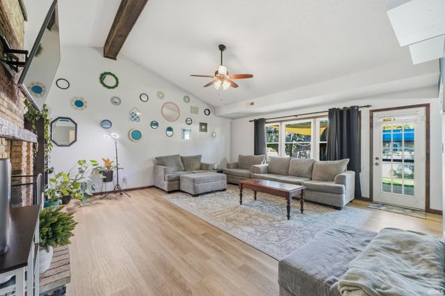 6911 Wolfsboro Lane, Fort Wayne, IN 46835