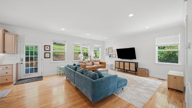 1883 Knickerbocker Avenue, Chattanooga, TN 37405