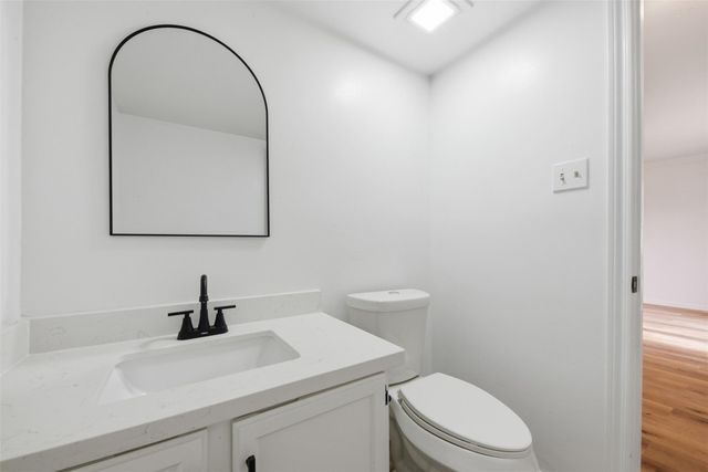 2823 Cambridge Lane, Houston, TX 77459