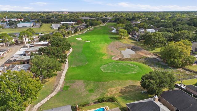 2823 Cambridge Lane, Houston, TX 77459