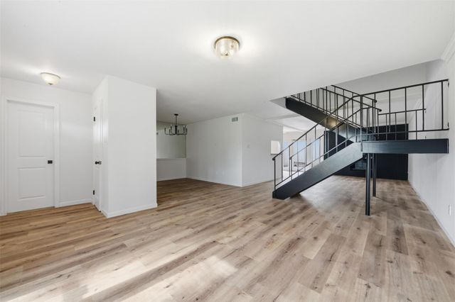 2823 Cambridge Lane, Houston, TX 77459