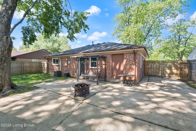 3309 Warson Ct, Jeffersontown, KY 40299