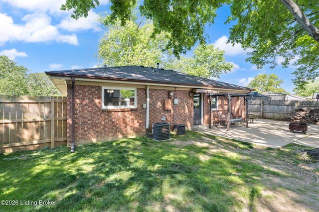 3309 Warson Ct, Jeffersontown, KY 40299