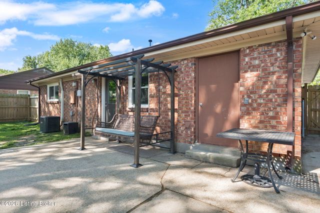 3309 Warson Ct, Jeffersontown, KY 40299
