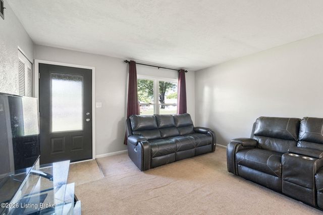 3309 Warson Ct, Jeffersontown, KY 40299