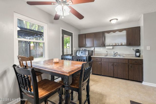 3309 Warson Ct, Jeffersontown, KY 40299