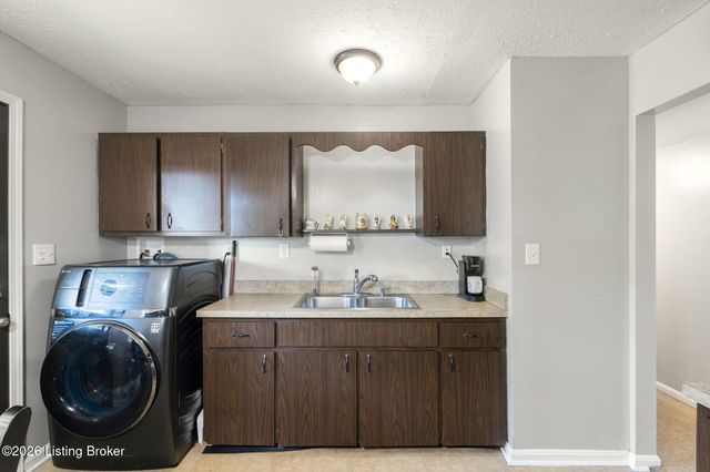 3309 Warson Ct, Jeffersontown, KY 40299