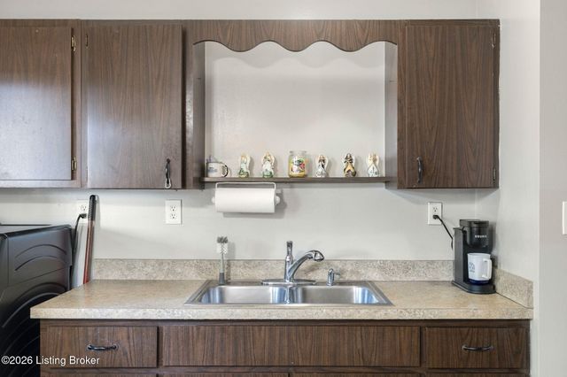 3309 Warson Ct, Jeffersontown, KY 40299