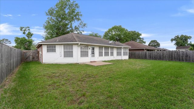 16895 Bob White, Conroe, TX 77385
