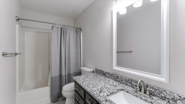 16895 Bob White, Conroe, TX 77385