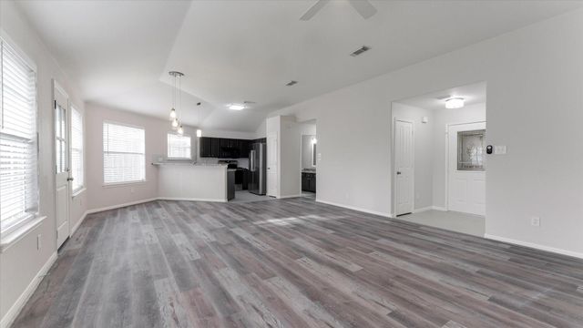 16895 Bob White, Conroe, TX 77385