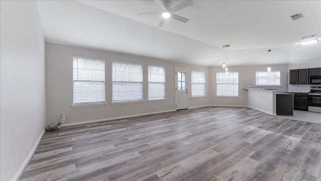 16895 Bob White, Conroe, TX 77385