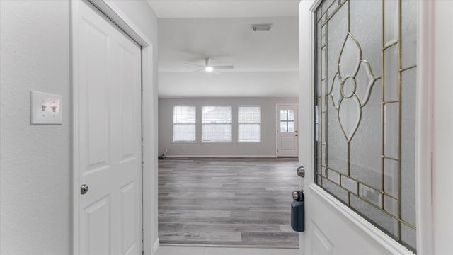 16895 Bob White, Conroe, TX 77385