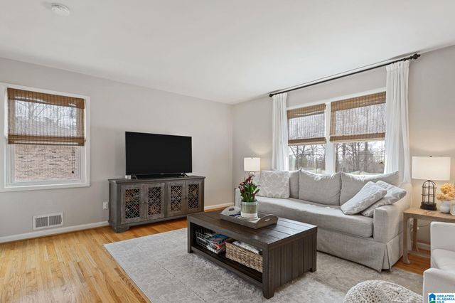 1140 REGENT DRIVE, Hoover, AL 35226