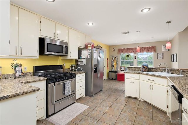 818 Orange Street, Mercedes, TX 78570